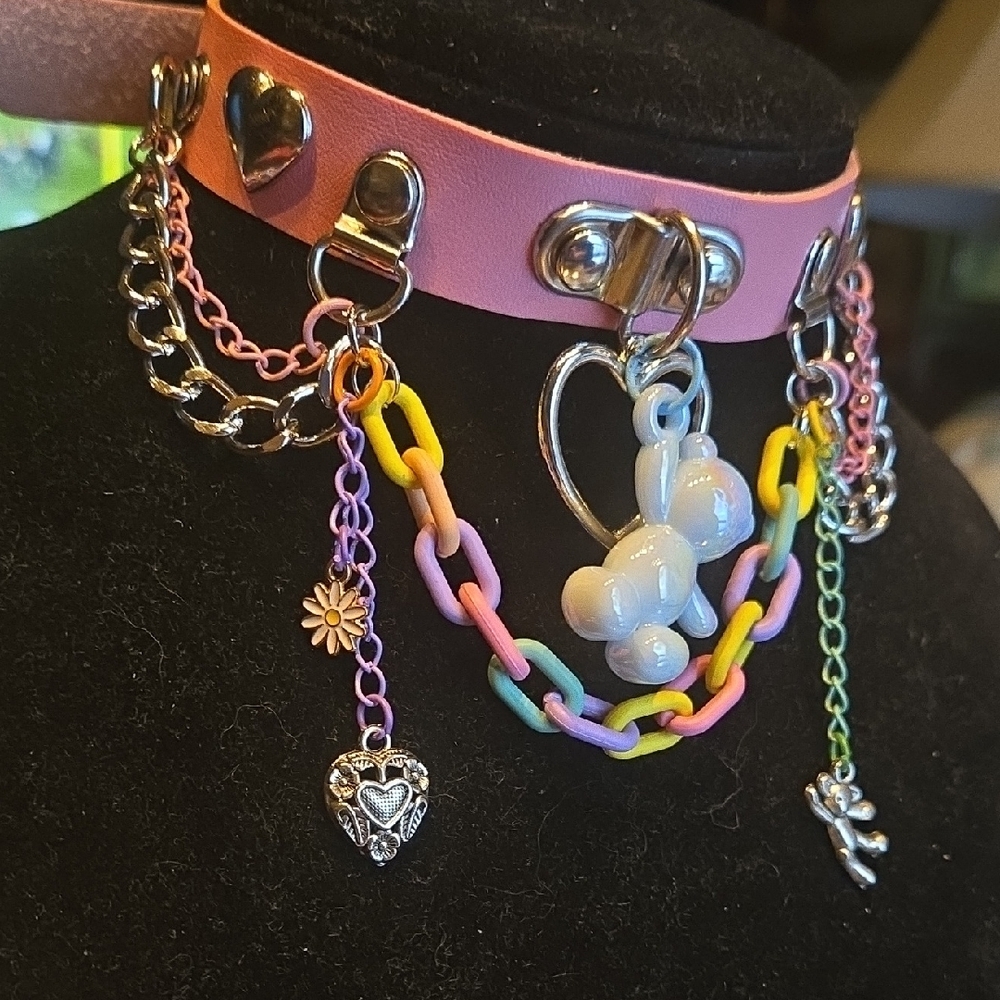 Pastel Bear Charm Necklace with Heart Accents - Picture 3 of 9